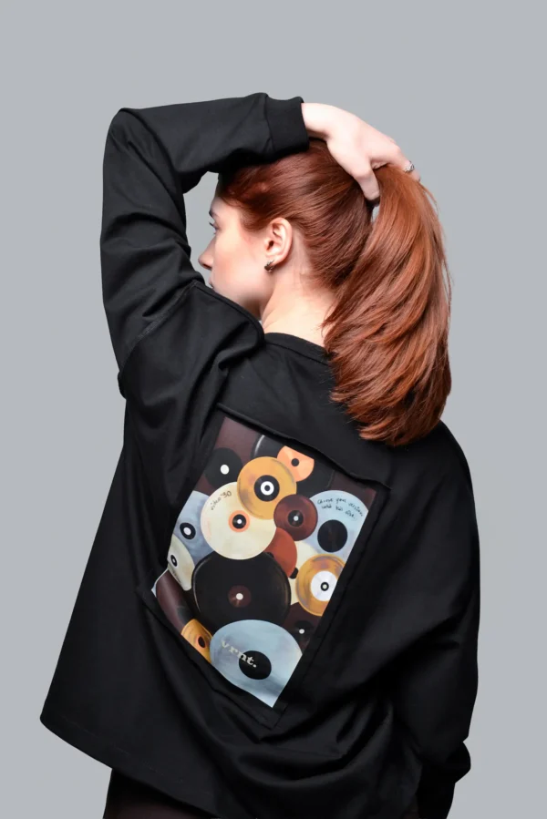 Longsleeve bawełniany oversize variant CORE vinyl – czarny